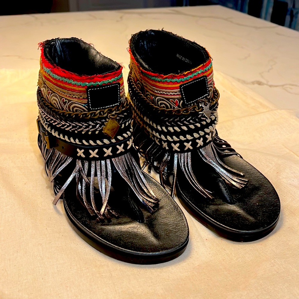 Emonk Ibiza black sandals size 38
